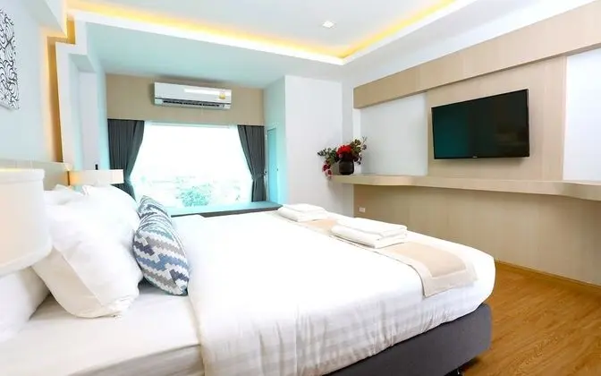 Deluxe Tek Büyük Yataklı Oda