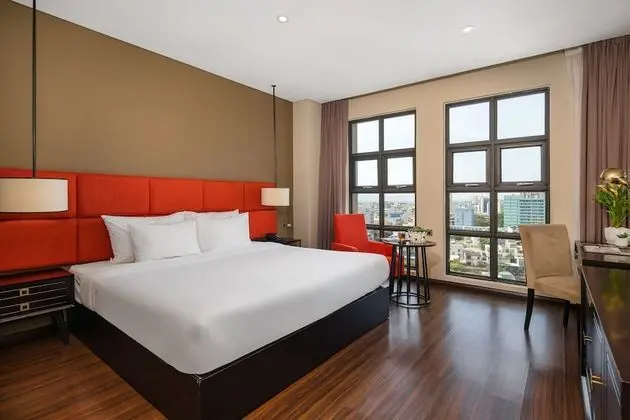 Deluxe Tek Büyük Yataklı Oda (with SAVA tea time daily)
