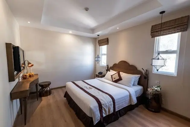 Deluxe Tek Büyük Yataklı Oda