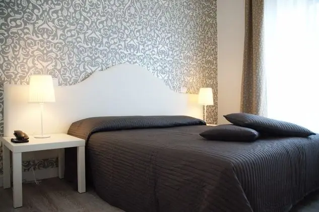Deluxe Tek Büyük veya İki Ayrı Yataklı Oda, Balkon, Deniz Manzaralı