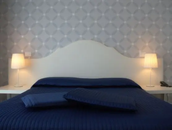 Deluxe Tek Büyük veya İki Ayrı Yataklı Oda, Balkon, Deniz Manzaralı