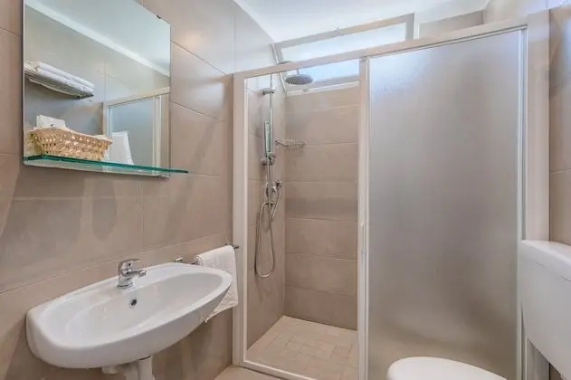 Deluxe Tek Büyük veya İki Ayrı Yataklı Oda, Balkon, Deniz Manzaralı