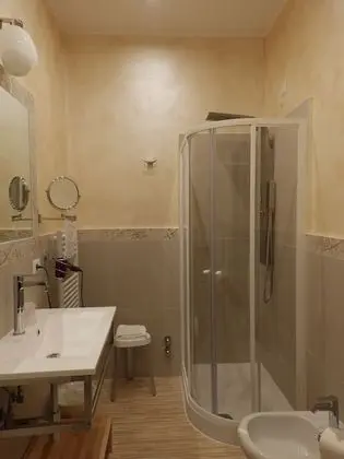 Classic Büyük Yataklı Tek Kişilik Oda