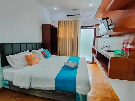Deluxe Tek Büyük Yataklı Oda (RedDoorz)