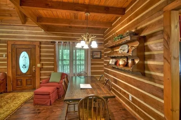 Kulübe (Sans Souci- Cozy Pet Friendly Retreat)