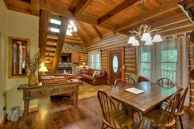 Kulübe (Sans Souci- Cozy Pet Friendly Retreat)