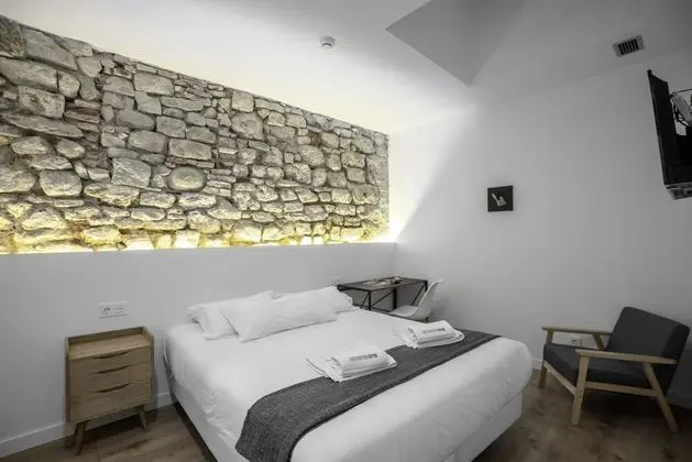 Deluxe Tek Büyük Yataklı Oda, Balkon (Harria)