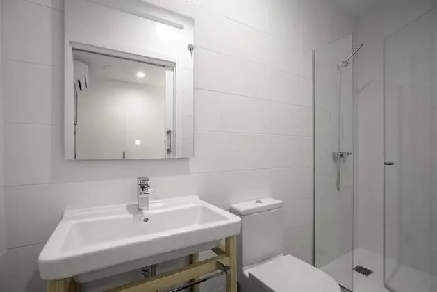 Tek Büyük Yataklı Oda, Balkon (Ugartemendia)
