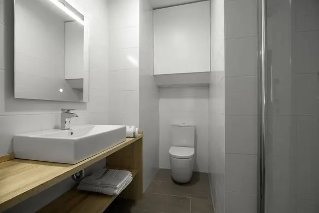 Tek Büyük Yataklı Oda, Balkon (Ugartemendia)