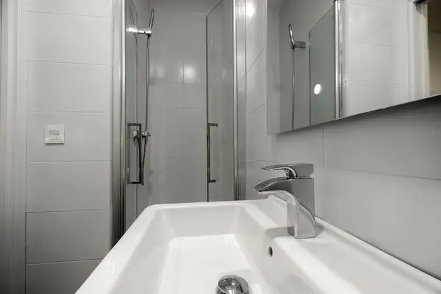 Tek Büyük Yataklı Oda, Balkon (Ugartemendia)