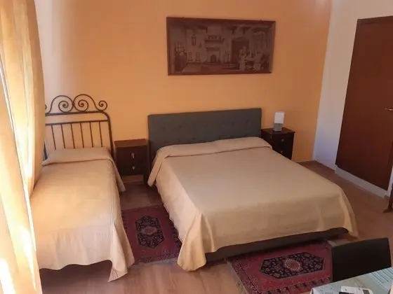 Tek Büyük veya İki Ayrı Yataklı Oda