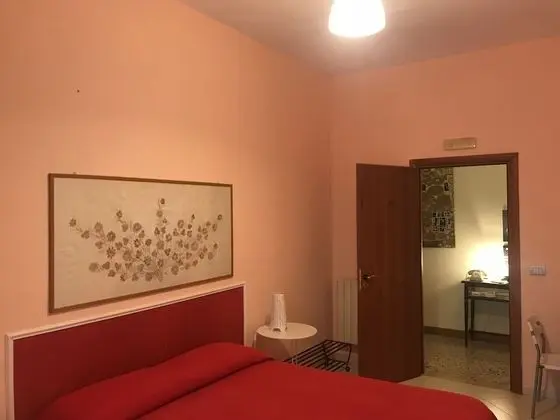 Classic Tek Büyük Yataklı Oda