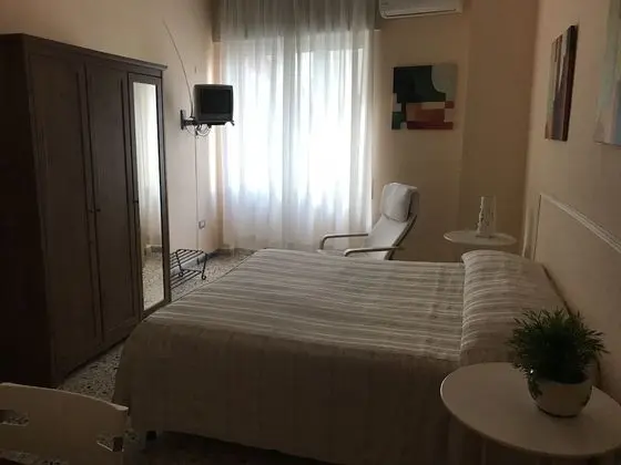 Üç Kişilik Oda