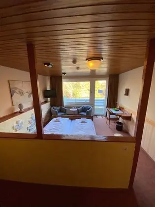 Junior Stüdyo Süit