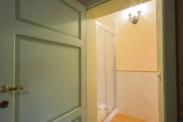 Comfort Tek Büyük veya İki Ayrı Yataklı Oda