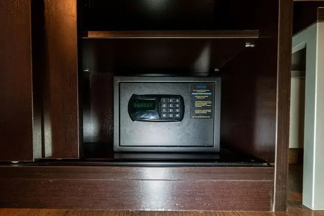 Büyük Yataklı Tek Kişilik Oda