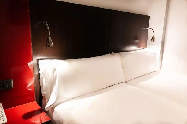 İki Ayrı Yataklı Oda, 2 Tek Kişilik Yatak