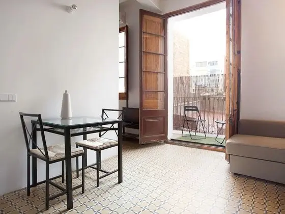 Stüdyo Süit, Balkon