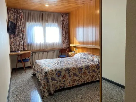 Superior Tek Büyük veya İki Ayrı Yataklı Oda