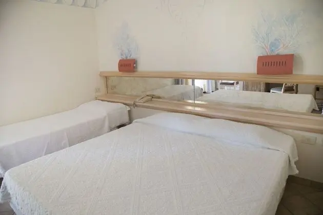 Triple Cottage (2 adults and 1 child)