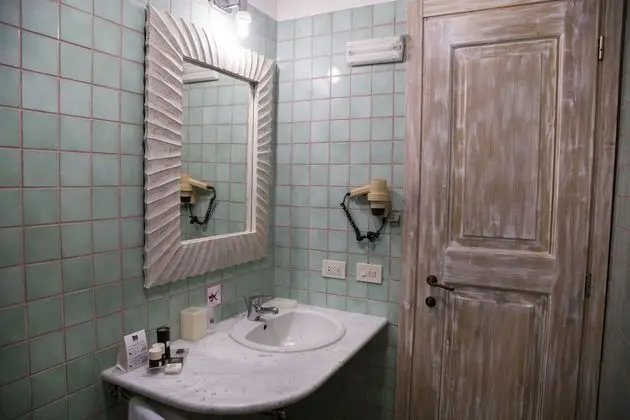 Triple Cottage (2 adults and 1 child)