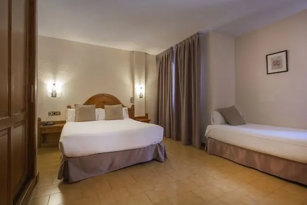 Üç Kişilik Oda (3 Adults)
