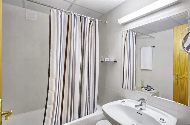Üç Kişilik Oda (3 Adults)
