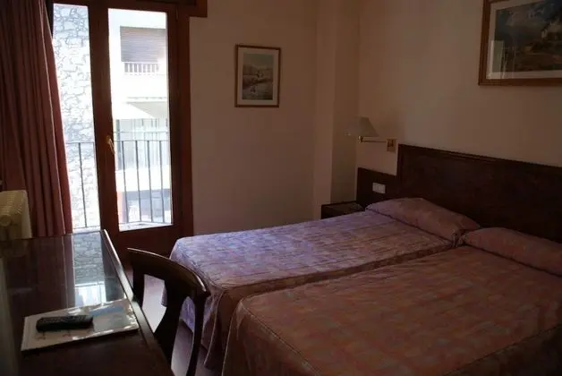 Standard Üç Kişilik Oda