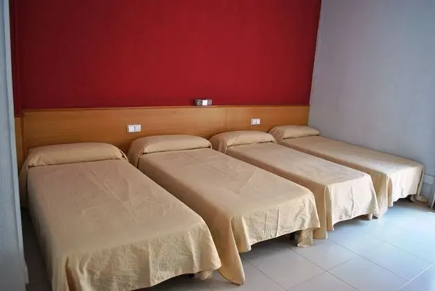 Dört Kişilik Oda