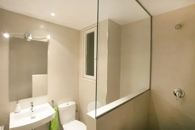 Standard Ortak Ranzalı Oda, Karma Ranzalı Oda, Ortak Banyo (4 people)