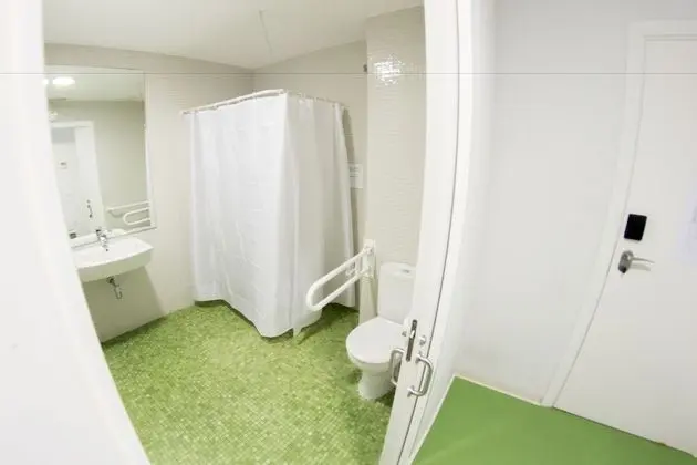 Standard Üç Kişilik Oda, Karma Ranzalı Oda, Özel Banyo