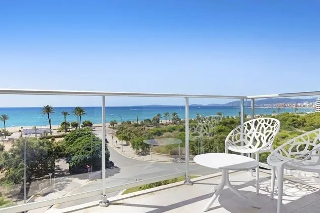 Tek Büyük Yataklı Oda, Balkon, Deniz Manzaralı