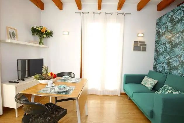 Stüdyo, Balkon