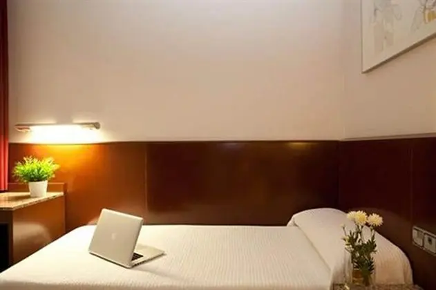 Tek Kişilik Oda (Interior)