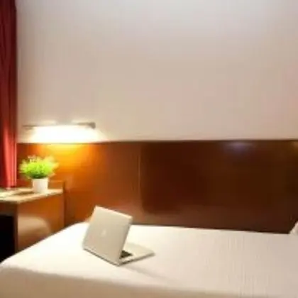 Tek Kişilik Oda (Interior)
