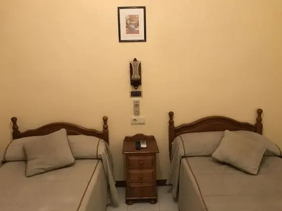 Basic Tek Büyük veya İki Ayrı Yataklı Oda, 2 Tek Kişilik Yatak, Sigara İçilmez