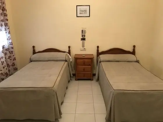 Basic Tek Büyük veya İki Ayrı Yataklı Oda, 2 Tek Kişilik Yatak, Sigara İçilmez