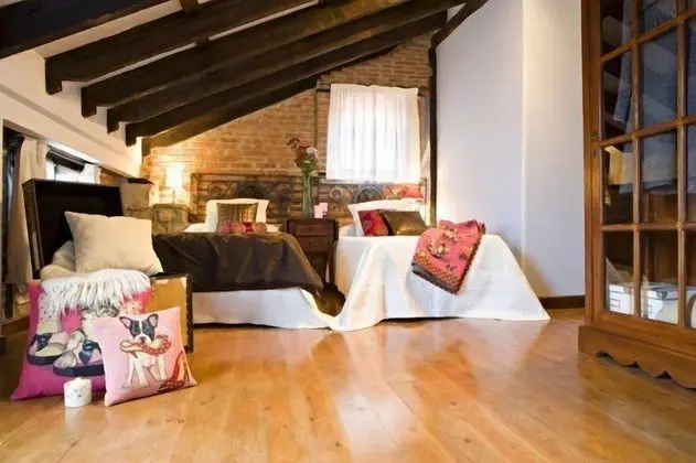 Standard Tek Büyük veya İki Ayrı Yataklı Oda