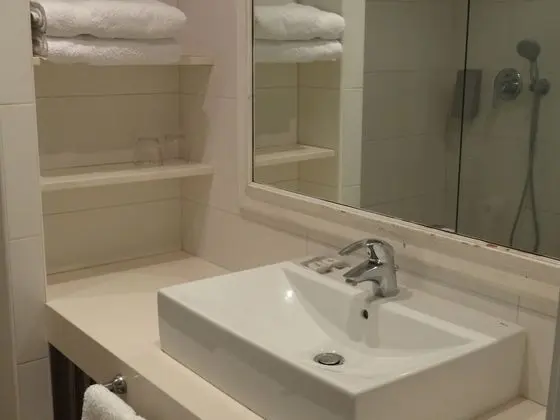 Superior Tek Büyük veya İki Ayrı Yataklı Oda