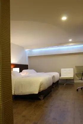 Üç Kişilik Oda