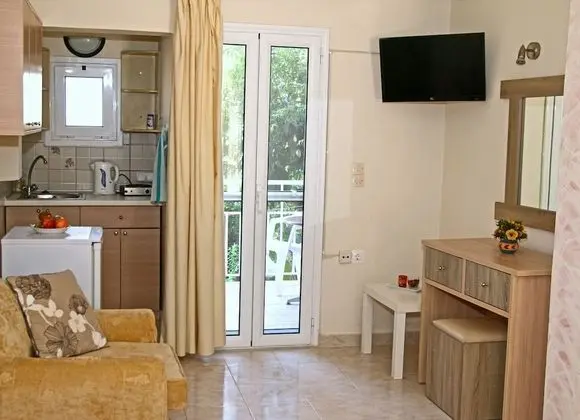 Basic Tek Büyük veya İki Ayrı Yataklı Oda