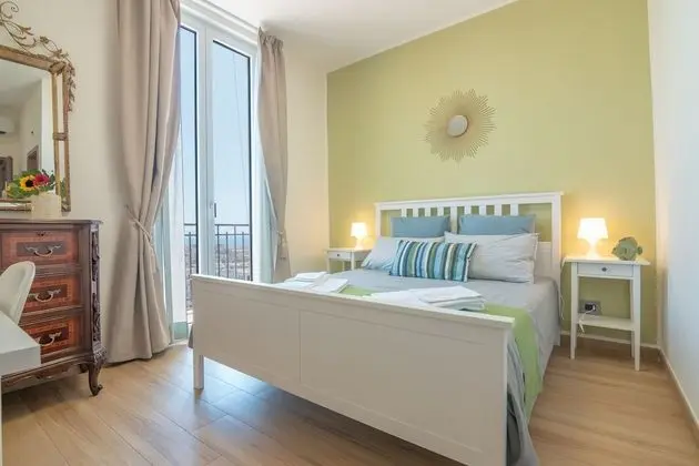 Deluxe Tek Büyük Yataklı Oda, Deniz Manzaralı (Alessia)