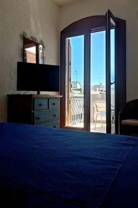 Basic Tek Büyük Yataklı Oda, 1 Büyük (Queen) Boy Yatak, Sigara İçilmez, Deniz Manzaralı