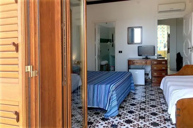 Classic Üç Kişilik Oda, Birden Çok Yatak, Sigara İçilmez, Deniz Manzaralı