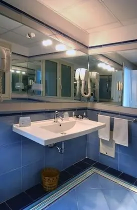 Tek Büyük Yataklı Oda, Balkon