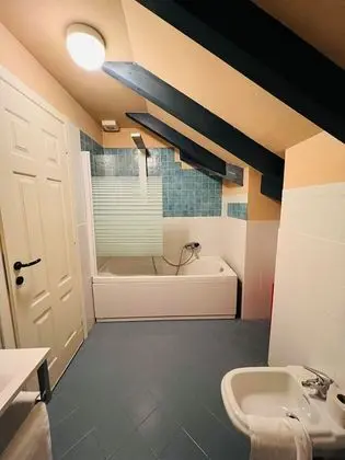 Deluxe Dört Kişilik Oda, Bahçe Manzaralı