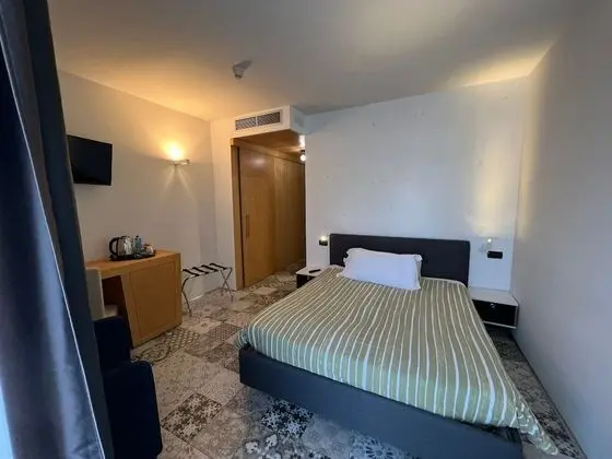 Superior Tek Büyük Yataklı Oda