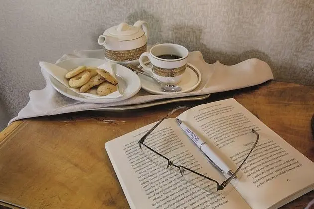 Deluxe Tek Büyük Yataklı Oda, Kanal Manzaralı (Piccolo canale e/o Giardini)