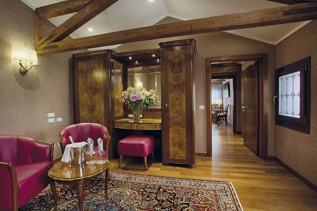 Superior Süit, Kanal Manzaralı (Small Canal Rio Novo and Garden)