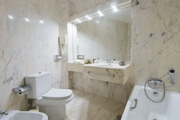 Superior Tek Büyük Yataklı Oda, Engellilere Uygun, Dağ Manzaralı